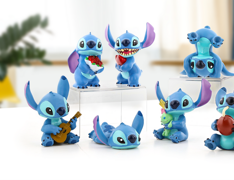 Disney Showcase - Stitch Laying Down