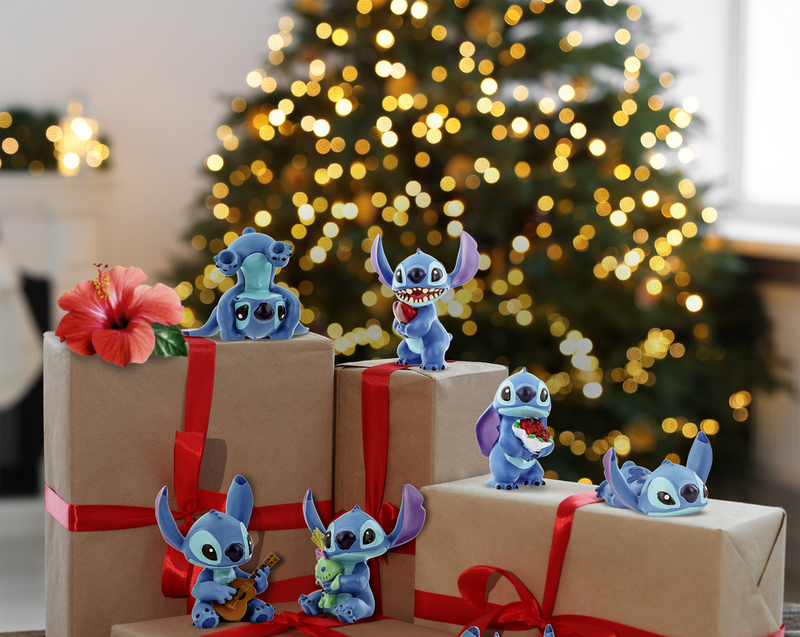 Disney Showcase - Stitch With Heart