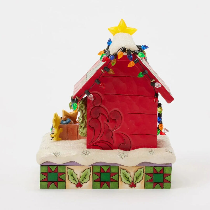 Peanuts by Jim Shore - Snoopy LED Doghouse
